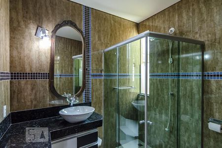 Casa à venda com 533m², 4 quartos e 2 vagasBanheiro Social