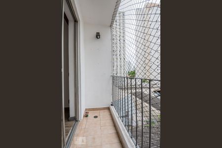 Apartamento à venda com 70m², 2 quartos e 1 vagaVaranda