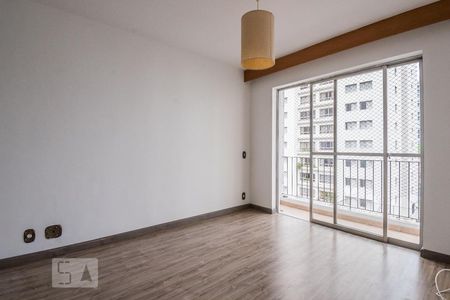 Apartamento à venda com 70m², 2 quartos e 1 vagaSala