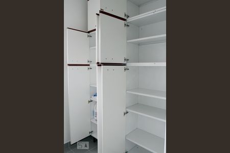 Apartamento para alugar com 98m², 3 quartos e 1 vagaDispensa