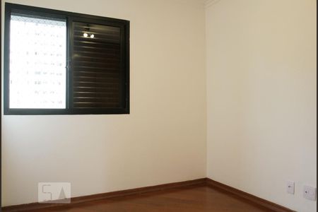 Apartamento para alugar com 98m², 3 quartos e 1 vagaQuarto