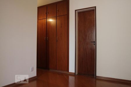 Apartamento para alugar com 98m², 3 quartos e 1 vagaSuíte