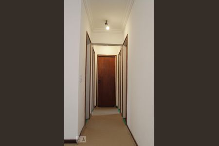 Apartamento para alugar com 98m², 3 quartos e 1 vagaCorredor