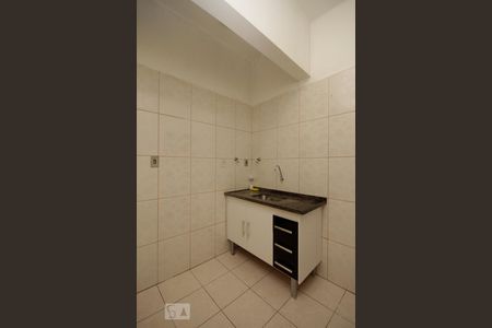 Cozinha de apartamento para alugar com 1 quarto, 51m² em República, São Paulo