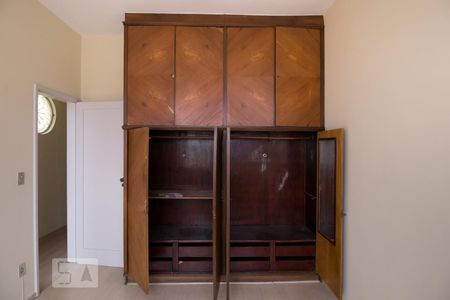 Apartamento à venda com 103m², 4 quartos e 1 vagaArmário quarto 1