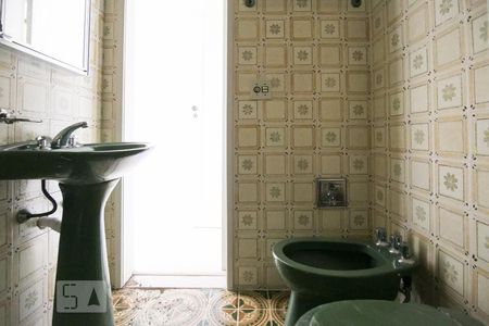 Apartamento à venda com 103m², 4 quartos e 1 vagaBanheiro suíte