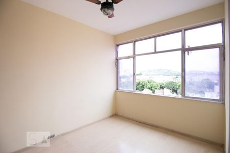 Apartamento à venda com 103m², 4 quartos e 1 vagaQuarto 1