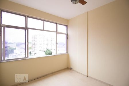Apartamento à venda com 103m², 4 quartos e 1 vagaQuarto 1