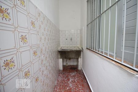 Casa para alugar com 80m², 2 quartos e 1 vagaÁrea de serviço