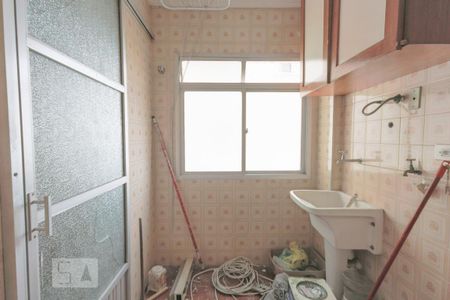 Área de serviço  de apartamento para alugar com 3 quartos, 90m² em Vila Firmiano Pinto, São Paulo