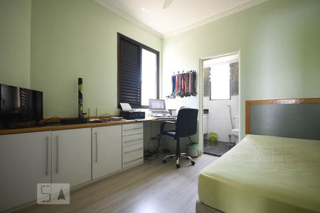 Apartamento à venda com 170m², 3 quartos e 3 vagas Apartamento à venda com 170m², 3 quartos e 3 vagasSuíte 3