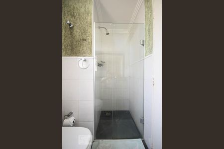 Apartamento à venda com 170m², 3 quartos e 3 vagas Apartamento à venda com 170m², 3 quartos e 3 vagasDetalhe do banheiro suíte 3