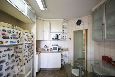 Apartamento à venda com 170m², 3 quartos e 3 vagas Apartamento à venda com 170m², 3 quartos e 3 vagasCozinha