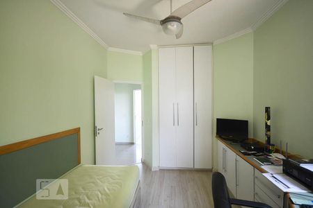 Apartamento à venda com 170m², 3 quartos e 3 vagas Apartamento à venda com 170m², 3 quartos e 3 vagasSuíte 3