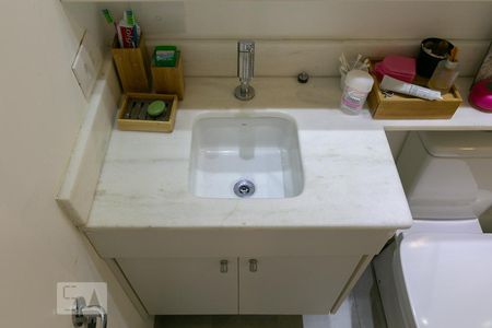 Detalhe do banheiro  de kitnet/studio à venda com 1 quarto, 36m² em Cambuci, São Paulo