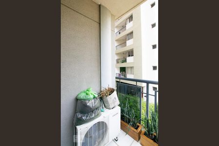 Apartamento para alugar com 97m², 1 quarto e 2 vagasVaranda