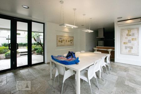 Apartamento para alugar com 97m², 1 quarto e 2 vagasSalão de Festas