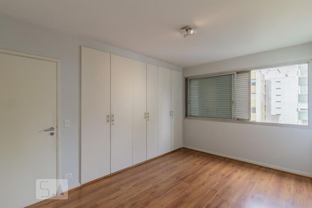 Apartamento à venda com 140m², 3 quartos e 2 vagasSuíte
