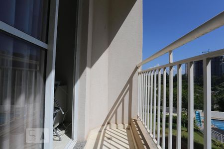 Sacada de apartamento à venda com 3 quartos, 68m² em Jardim Tupanci, Barueri
