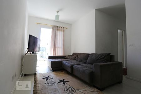 Sala de apartamento à venda com 3 quartos, 68m² em Jardim Tupanci, Barueri