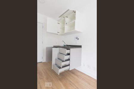 Sala e Cozinha de apartamento para alugar com 1 quarto, 44m² em Barra Funda, São Paulo