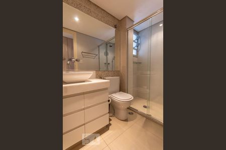 Banheiro de apartamento para alugar com 2 quartos, 68m² em Vila Suzana, São Paulo