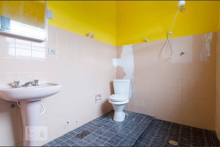 Banheiro de casa à venda com 3 quartos, 200m² em Baeta Neves, São Bernardo do Campo