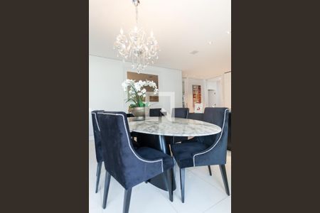 Apartamento à venda com 215m², 4 quartos e 4 vagasSala de Jantar