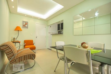 Sala  de apartamento à venda com 2 quartos, 68m² em Jardim Pacaembu, Jundiaí