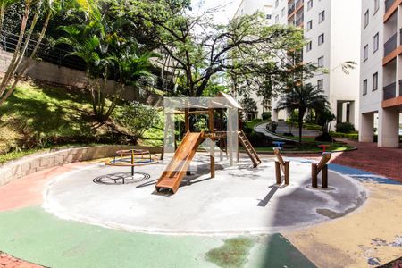 Apartamento para alugar com 69m², 3 quartos e 1 vagaÁrea comum - Playground