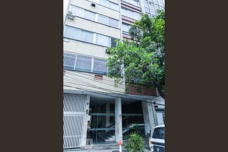 Apartamento à venda com 200m², 3 quartos e 1 vaga Apartamento à venda com 200m², 3 quartos e 1 vagaFachada