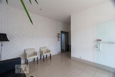 Apartamento para alugar com 78m², 2 quartos e 1 vagaHall social