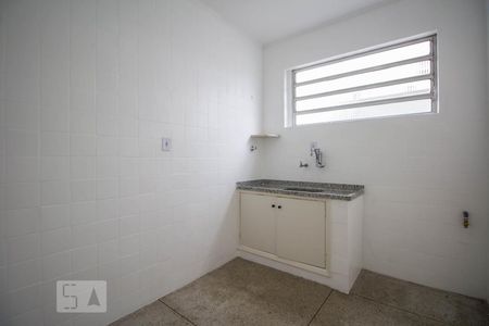 Cozinha de apartamento para alugar com 1 quarto, 49m² em Sumarezinho, São Paulo