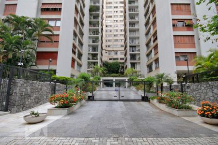 Apartamento à venda com 150m², 3 quartos e 2 vagasFachada