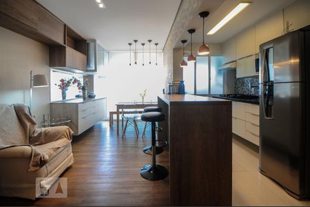 Cozinha de apartamento à venda com 2 quartos, 68m² em Vila Gertrudes, São Paulo