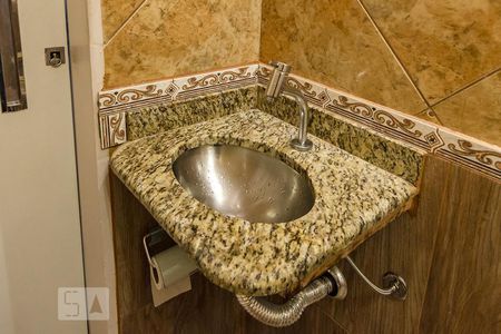 Apartamento para alugar com 60m², 2 quartos e sem vaga Apartamento para alugar com 60m², 2 quartos e sem vagaBanheiro