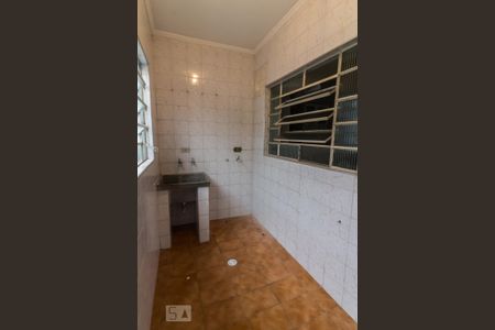 Área de Serviço de casa para alugar com 2 quartos, 100m² em Vila Santa Maria, Guarulhos