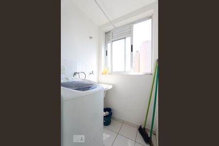 Área de serviço de apartamento para alugar com 1 quarto, 48m² em Vila Suzana, São Paulo