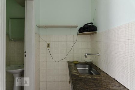 Casa para alugar com 1 quarto, 45m² em Sagrada Família, Belo Horizonte