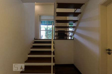 Entrada da Casa  de casa de condomínio à venda com 3 quartos, 314m² em Vila Madalena, São Paulo