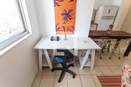 Apartamento à venda com 68m², 1 quarto e 1 vagaMesa de Escritório da Sala