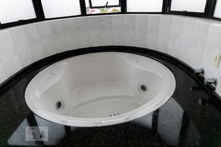 Apartamento à venda com 165m², 3 quartos e 4 vagas Apartamento à venda com 165m², 3 quartos e 4 vagasBanheiro da Suíte 3