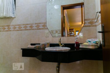 Apartamento à venda com 165m², 3 quartos e 4 vagas Apartamento à venda com 165m², 3 quartos e 4 vagasLavabo