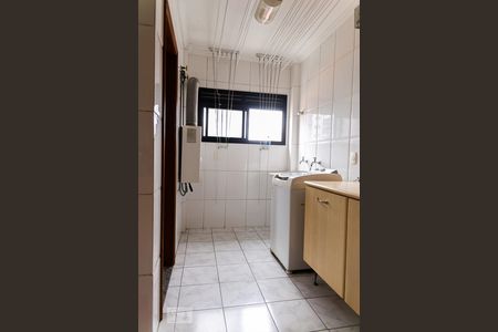 Apartamento à venda com 165m², 3 quartos e 4 vagas Apartamento à venda com 165m², 3 quartos e 4 vagasÁrea de Serviço