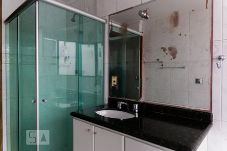 Apartamento à venda com 165m², 3 quartos e 4 vagas Apartamento à venda com 165m², 3 quartos e 4 vagasBanheiro da Suíte 3