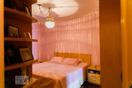 Apartamento à venda com 165m², 3 quartos e 4 vagas Apartamento à venda com 165m², 3 quartos e 4 vagasSuíte 3