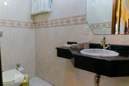 Apartamento à venda com 165m², 3 quartos e 4 vagas Apartamento à venda com 165m², 3 quartos e 4 vagasLavabo