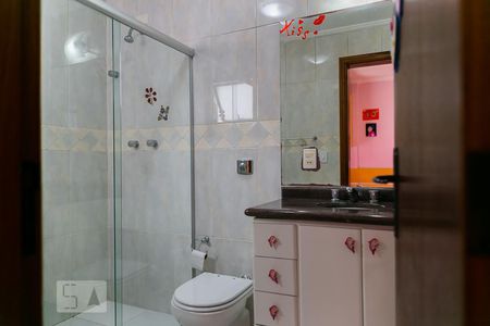 Apartamento à venda com 165m², 3 quartos e 4 vagas Apartamento à venda com 165m², 3 quartos e 4 vagasBanheiro da Suíte 2