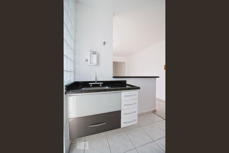 Apartamento para alugar com 65m², 2 quartos e 2 vagas Apartamento para alugar com 65m², 2 quartos e 2 vagasCozinha