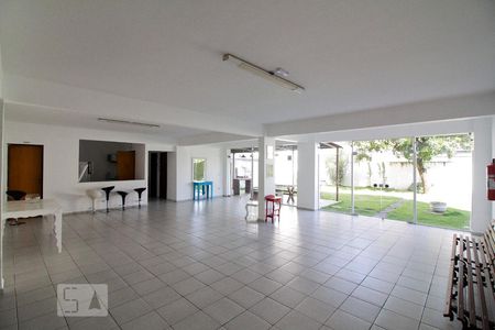 Apartamento para alugar com 65m², 2 quartos e 2 vagas Apartamento para alugar com 65m², 2 quartos e 2 vagasSalão de Festas